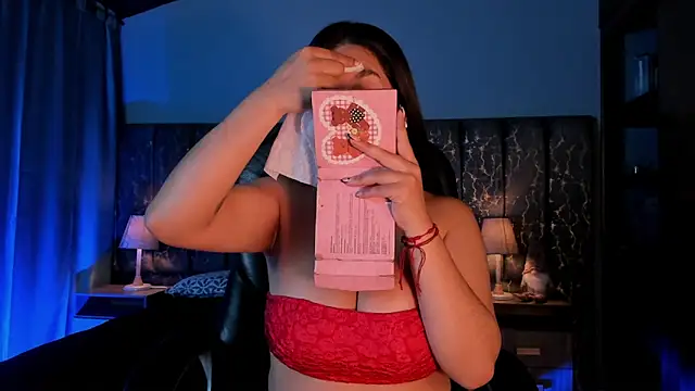 Snapshot of Lea_velle chatting on 11/22/25, 03:49 Lea velle online show from 11/22/25, 03:49