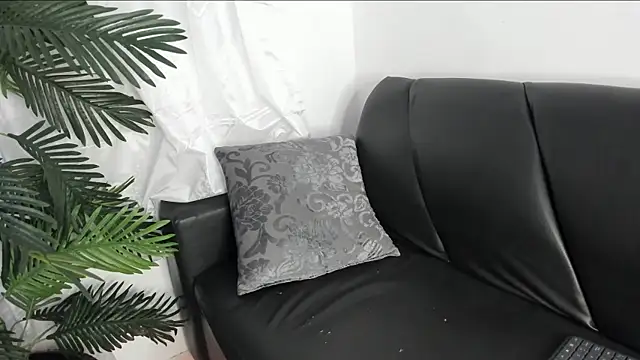 Fernanda brown18 online show from 01/20/25, 09:46