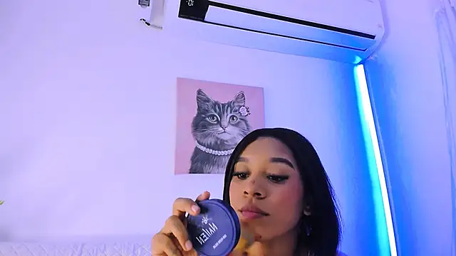 Fernanda brown18 online show from 09/13/25, 02:28