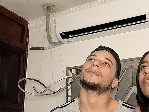 Fernanda brown18 online show from 11/17/25, 12:49