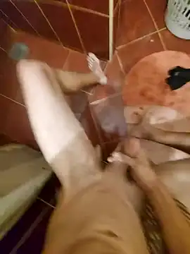 Snapshot of Deniell-01 chatting on 09/16/25, 04:19 Deniell-01 online show from 09/16/25, 04:19