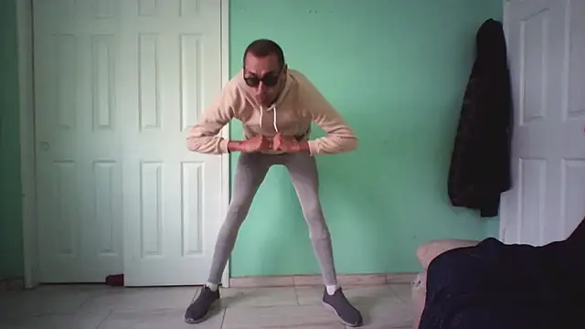 Snapshot of Pumpndeep chatting on 02/21/25, 06:59 Pumpndeep online show from 02/21/25, 06:59