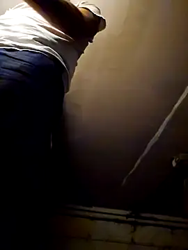 Snapshot of Pumpndeep chatting on 09/29/25, 08:19 Pumpndeep online show from 09/29/25, 08:19