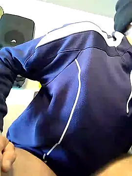 Snapshot of Pumpndeep chatting on 10/30/25, 06:30 Pumpndeep online show from 10/30/25, 06:30