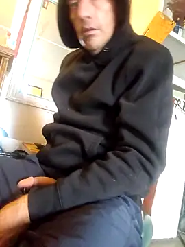 Snapshot of Pumpndeep chatting on 11/05/25, 08:31 Pumpndeep online show from 11/05/25, 08:31