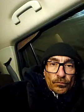 Snapshot of Pumpndeep chatting on 11/28/25, 10:29 Pumpndeep online show from 11/28/25, 10:29