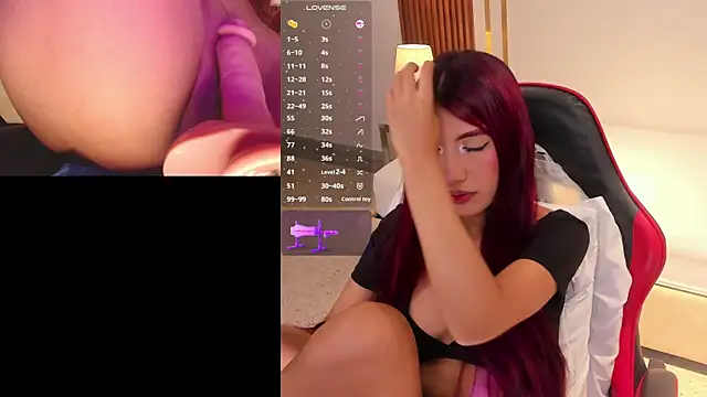 MiaVoss online show from 11/26/25, 10:00