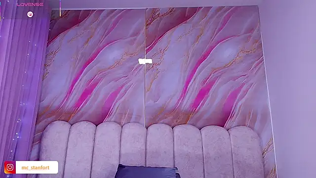 mia stanfort online show from 02/15/26, 07:21