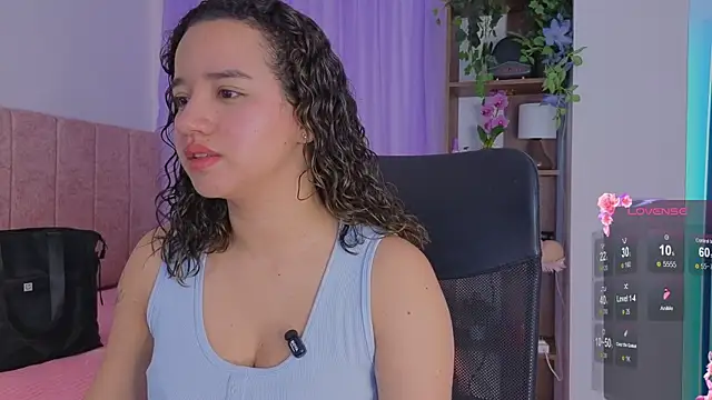 emilyrouxe online show from 12/18/25, 02:56