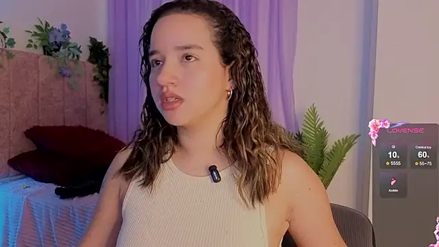 emilyrouxe online show from 03/19/26, 04:44