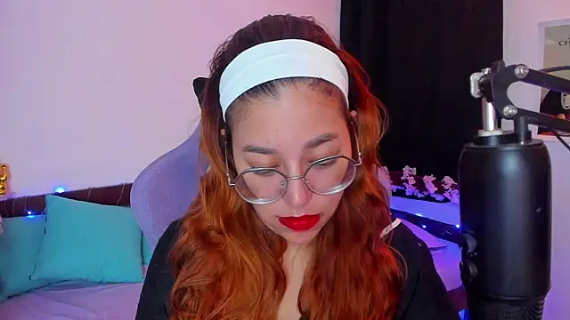 Snapshot of _Moon_Johnson chatting on 11/08/25, 01:50 Moon Johnson online show from 11/08/25, 01:50