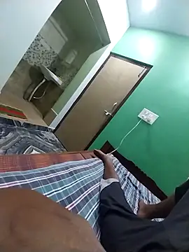 Snapshot of sudhastriper chatting on 10/28/25, 06:54 sudhastriper online show from 10/28/25, 06:54