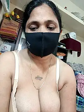 Snapshot of Neha8923 chatting on 02/06/25, 05:51 Neha8923 online show from 02/06/25, 05:51