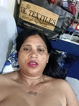 Snapshot of Neha8923 chatting on 03/14/25, 01:48 Neha8923 online show from 03/14/25, 01:48