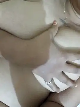 Snapshot of Neha8923 chatting on 10/03/25, 05:15 Neha8923 online show from 10/03/25, 05:15