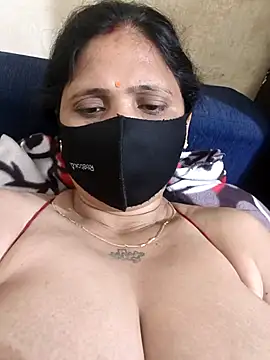 Neha8923 online show from 10/31/25, 10:22