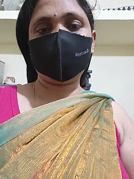 Snapshot of Neha8923 chatting on 03/22/26, 04:43 Neha8923 online show from 03/22/26, 04:43