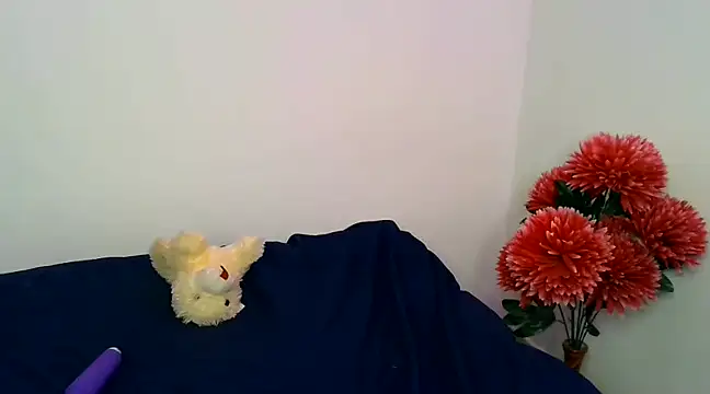 Snapshot of SUZY_FROMUS chatting on 12/09/24, 12:08 SUZY FROMUS online show from 12/09/24, 12:08