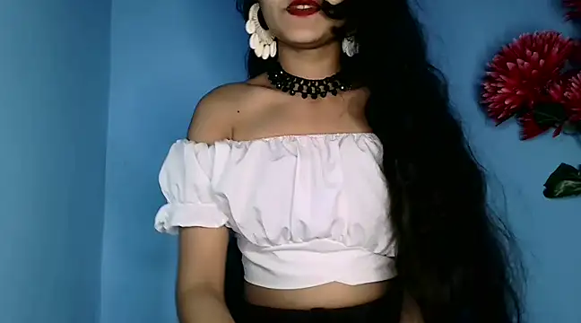 Snapshot of SUZY_FROMUS chatting on 01/12/25, 06:27 SUZY FROMUS online show from 01/12/25, 06:27