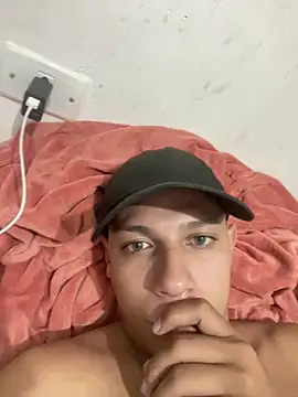 kauanzinhoofc online show from 11/24/25, 05:07