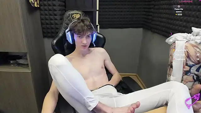 Snapshot of bambelbye chatting on 12/05/24, 12:52 bambelbye online show from 12/05/24, 12:52