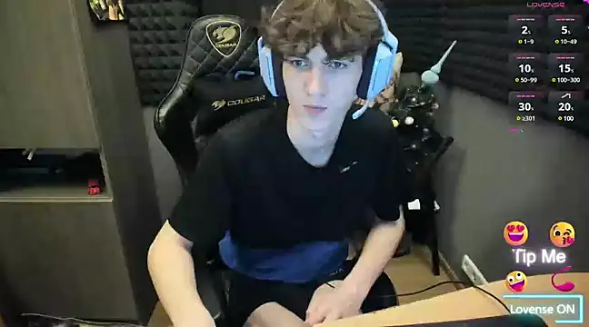 Snapshot of bambelbye chatting on 01/09/25, 05:43 bambelbye online show from 01/09/25, 05:43