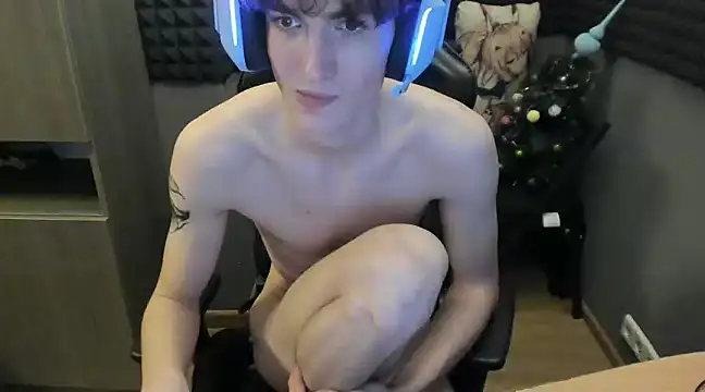 Snapshot of bambelbye chatting on 01/15/25, 06:08 bambelbye online show from 01/15/25, 06:08