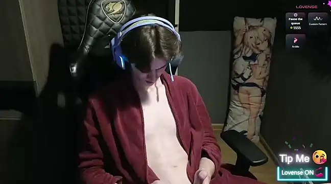 Snapshot of bambelbye chatting on 01/31/25, 04:38 bambelbye online show from 01/31/25, 04:38