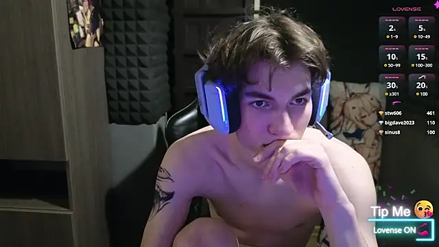 Snapshot of bambelbye chatting on 01/31/25, 11:13 bambelbye online show from 01/31/25, 11:13