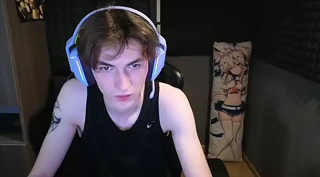 Snapshot of bambelbye chatting on 03/18/25, 09:53 bambelbye online show from 03/18/25, 09:53