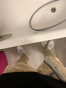 Snapshot of solomec chatting on 02/04/25, 02:10 solomec online show from 02/04/25, 02:10