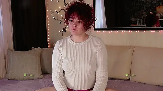 Snapshot of Alysta chatting on 04/01/26, 03:40 Alysta online show from 04/01/26, 03:40