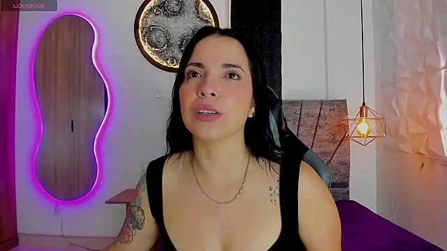 tatiana sc online show from 10/08/25, 01:20