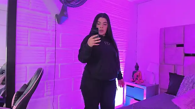 EmmaBecket2 online show from 01/09/26, 04:37