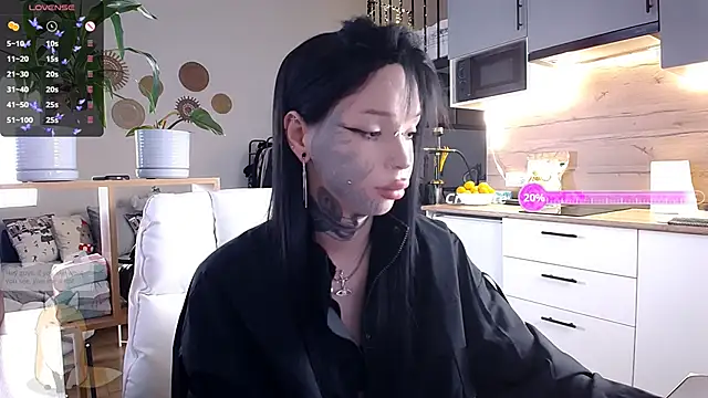 Tanya M online show from 12/21/25, 10:44