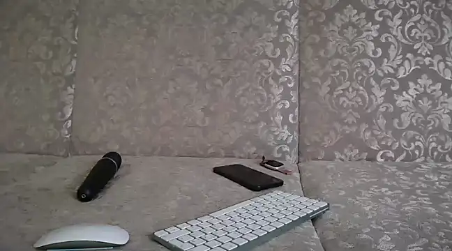 Snapshot of ElliaSquirtGirl chatting on 01/31/25, 10:52 ElliaSquirtGirl online show from 01/31/25, 10:52