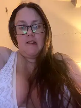 Snapshot of Foxy_Evie40XO chatting on 12/05/24, 11:07 Foxy Evie40XO online show from 12/05/24, 11:07