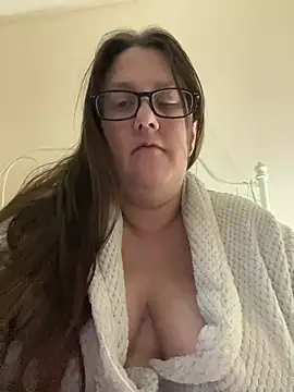 Snapshot of Foxy_Evie40XO chatting on 12/19/24, 09:29 Foxy Evie40XO online show from 12/19/24, 09:29