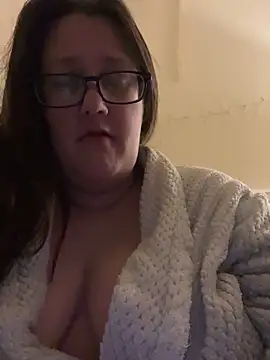 Snapshot of Foxy_Evie40XO chatting on 12/21/24, 07:03 Foxy Evie40XO online show from 12/21/24, 07:03