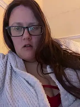 Snapshot of Foxy_Evie40XO chatting on 12/22/24, 06:06 Foxy Evie40XO online show from 12/22/24, 06:06