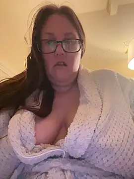 Snapshot of Foxy_Evie40XO chatting on 01/01/25, 08:13 Foxy Evie40XO online show from 01/01/25, 08:13