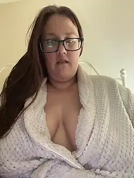 Snapshot of Foxy_Evie40XO chatting on 01/05/25, 04:48 Foxy Evie40XO online show from 01/05/25, 04:48
