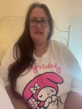 Snapshot of Foxy_Evie40XO chatting on 02/11/25, 01:41 Foxy Evie40XO online show from 02/11/25, 01:41