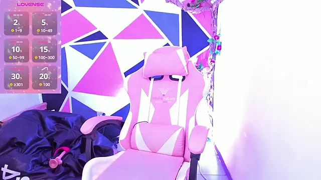 Snapshot of Carol_Pinter chatting on 03/09/26, 04:55 Carol Pinter online show from 03/09/26, 04:55