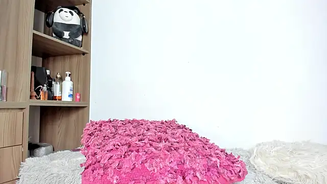 Snapshot of adelarangel chatting on 12/12/24, 11:14 adelarangel online show from 12/12/24, 11:14