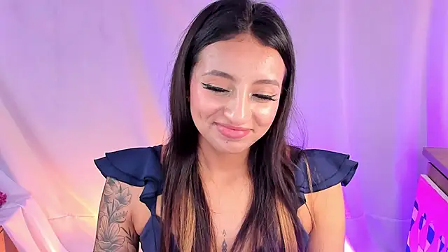 Snapshot of adelarangel chatting on 02/07/25, 10:20 adelarangel online show from 02/07/25, 10:20