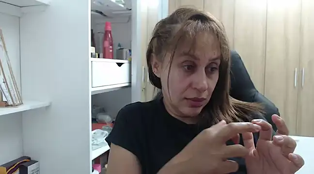 Snapshot of RoxanaLove9 chatting on 01/16/25, 04:28 RoxanaLove9 online show from 01/16/25, 04:28