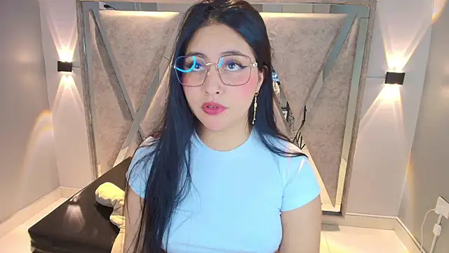 Annie9  online show from 01/08/26, 04:15