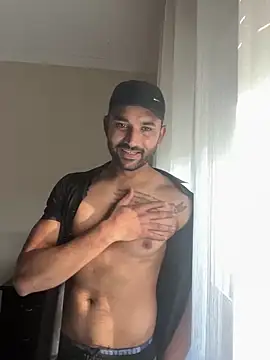 Snapshot of ali_babachapter2 chatting on 12/25/24, 03:38 ali babachapter2 online show from 12/25/24, 03:38