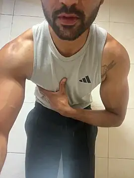 Snapshot of ali_babachapter2 chatting on 09/21/25, 07:15 ali babachapter2 online show from 09/21/25, 07:15